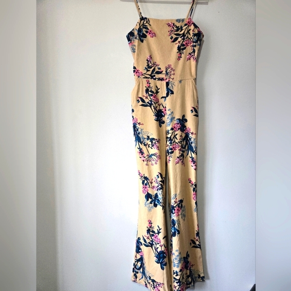 LEITH linen Floral Jumpsuit With Spaghetti Straps and Open Back. Size Medium - Picture 2 of 16